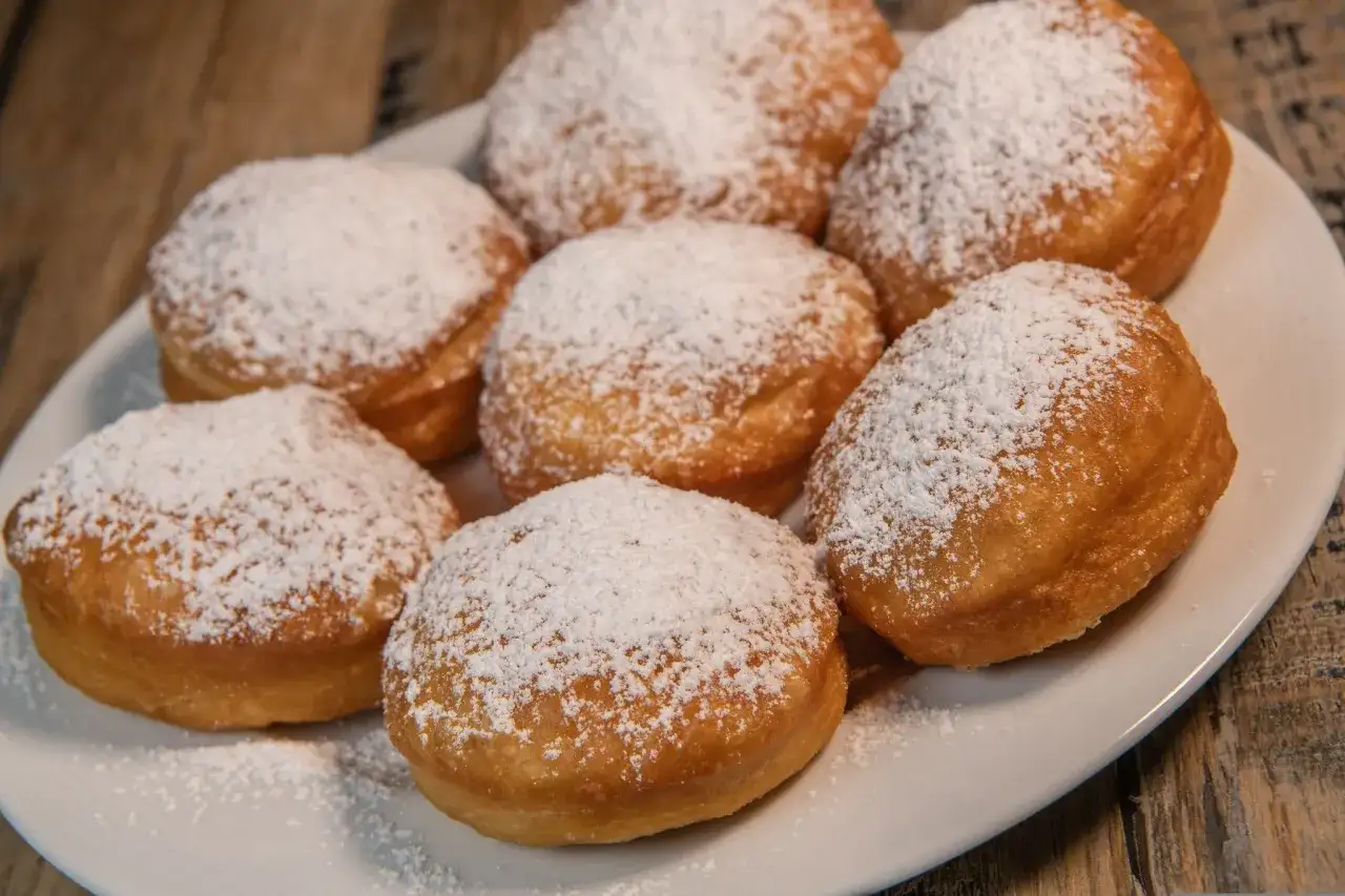 Najlepsza mąka na pączki: Jak wybrać idealną mąkę do wypieku