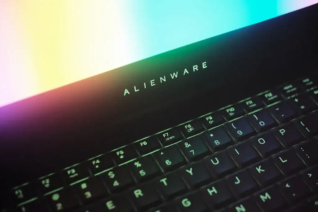 Laptop do gier w 2026 roku – jak wybrać sprzęt, który naprawdę ciągnie i nie zrujnuje portfela?