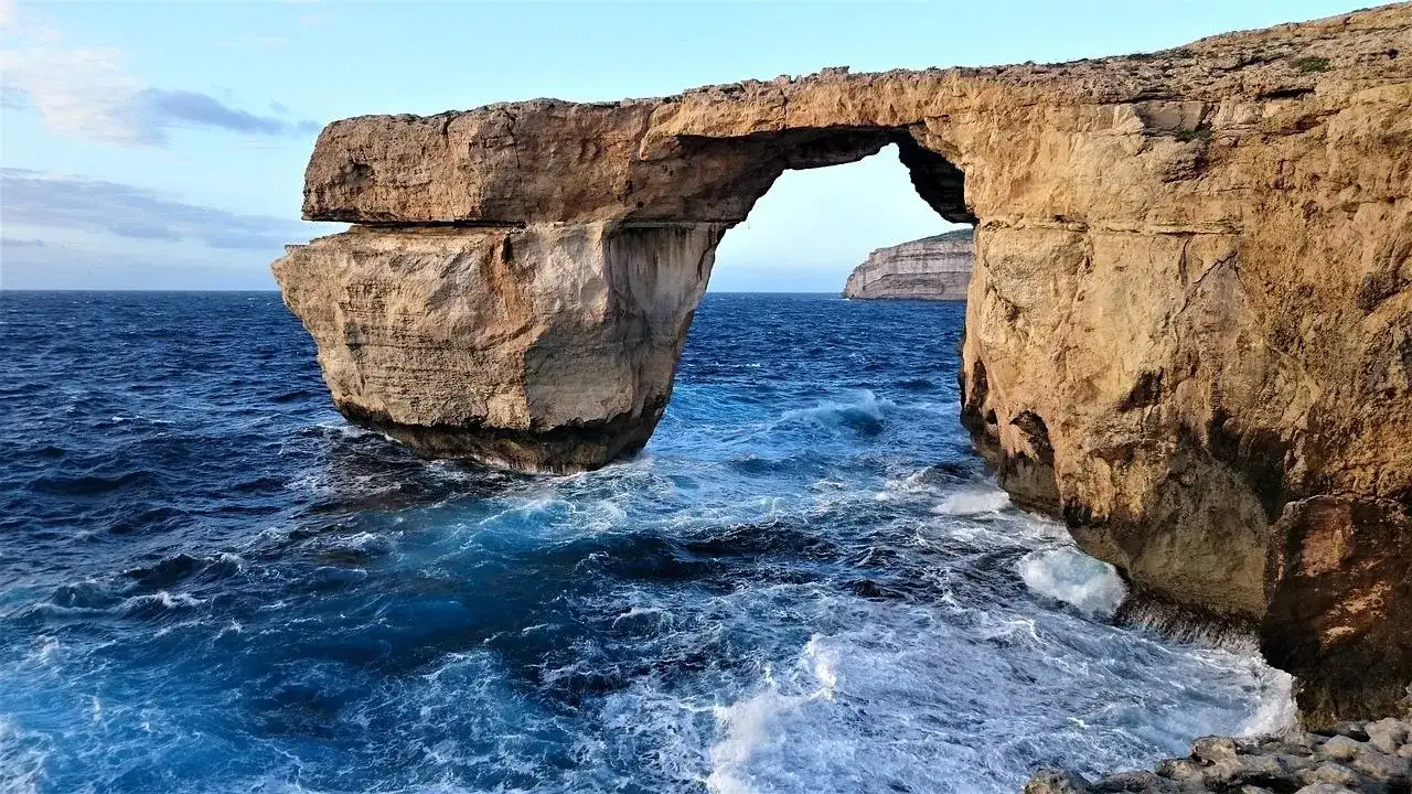 Czy Malta to wyspa? Odkryj jej niezwykłe cechy i historię