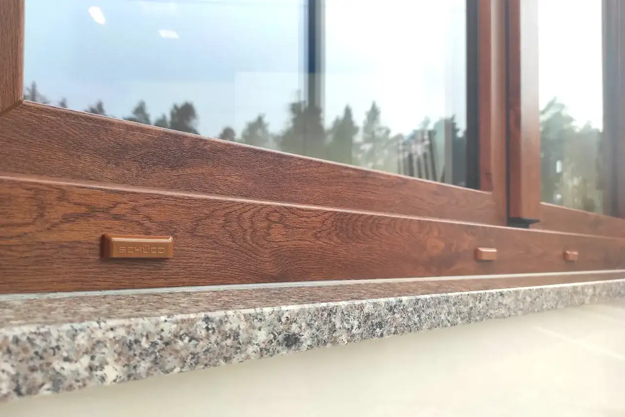 Najlepsze parapety zewnętrzne do okien orzech - wybór i montaż