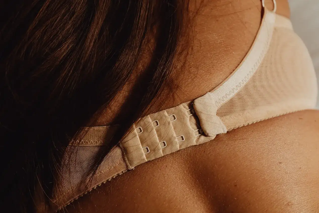 Fiszbiny w staniku: Komfort czy ucisk? Rozwiewamy mity!