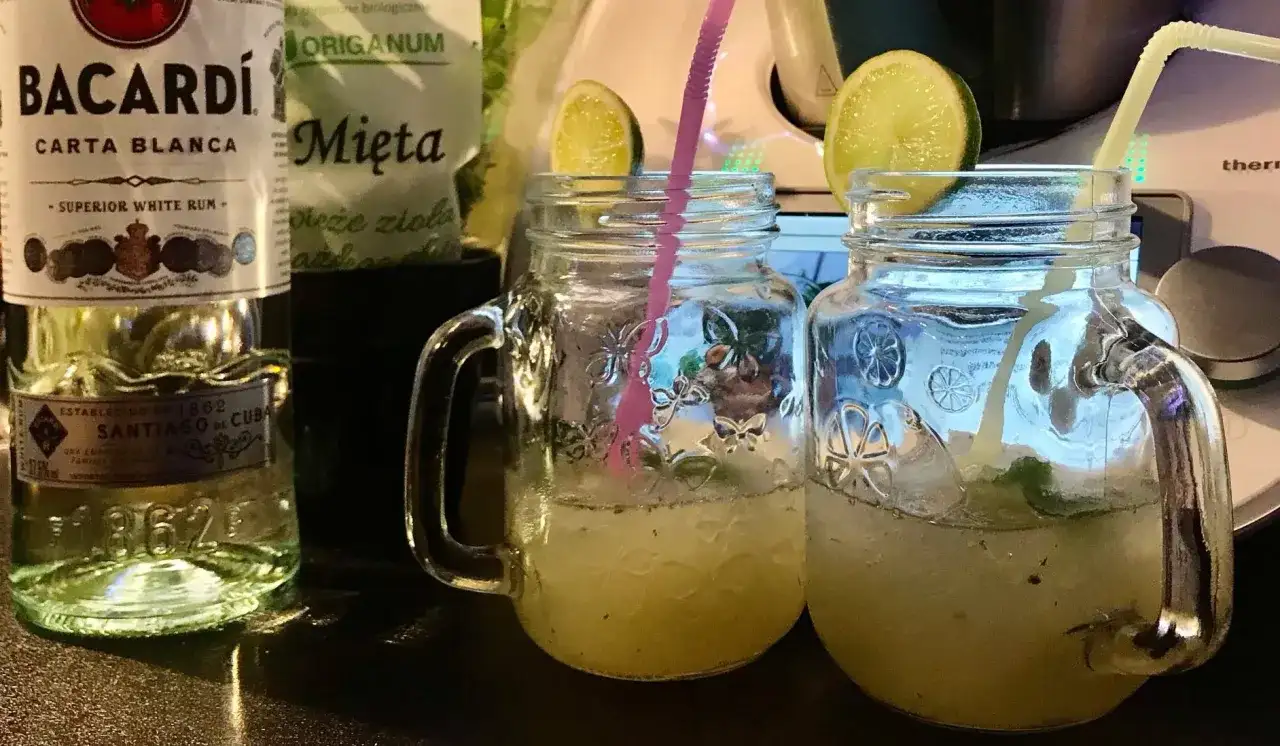 Perfekcyjne drinki z Thermomixa? Przepisy, które zachwycą!
