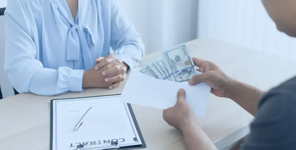 Czy pracodawca może nie wypłacić funduszu socjalnego? Sprawdź, kiedy to możliwe