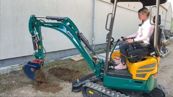 Ile kosztuje mini koparka? Sprawdź ceny nowych i używanych modeli