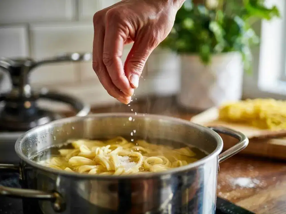 Jakie przyprawy do makaronu? Odkryj smaki, które zachwycą!