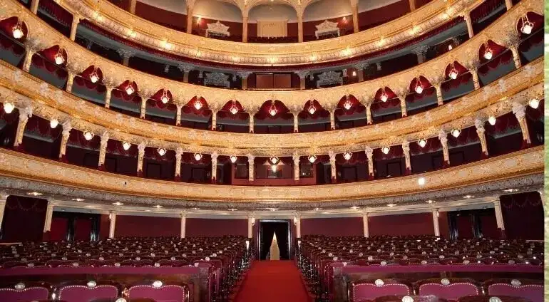 Teatr Wielki Poznań kalendarium - pełny harmonogram wydarzeń i spektakli