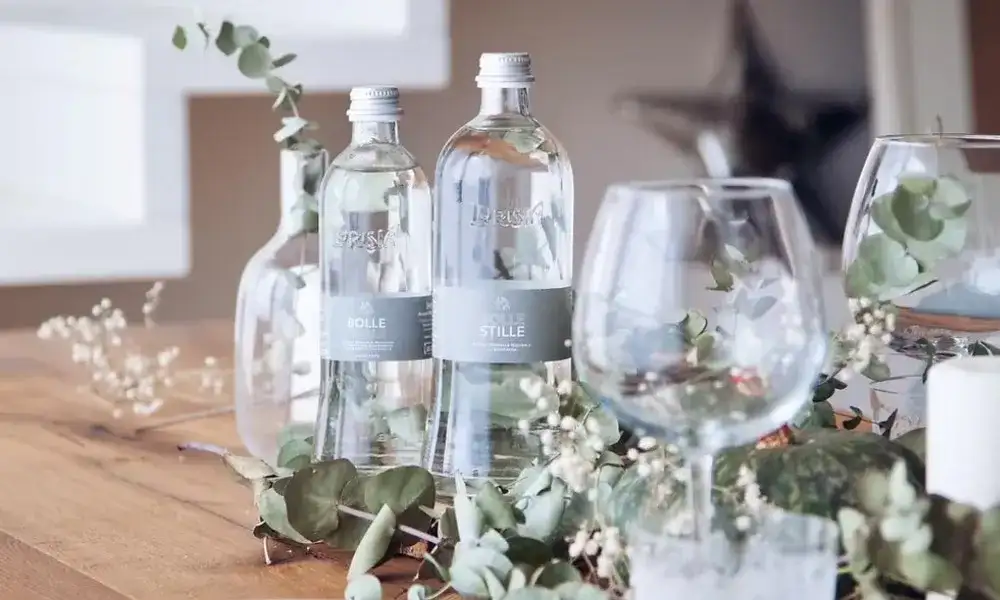 Ile napojów na wesele? Przeliczniki i porady, by nic nie zabrakło!