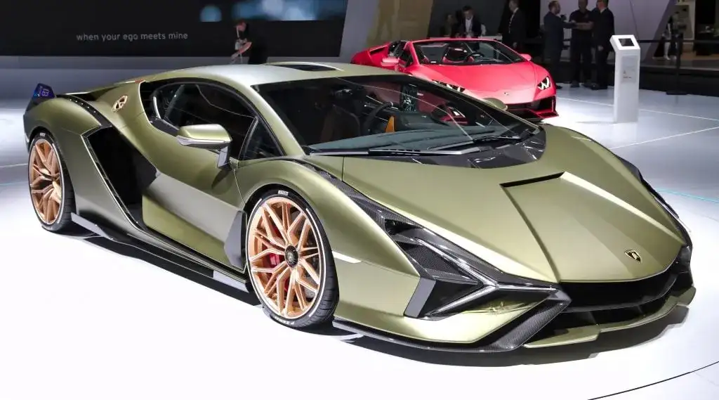 Lamborghini Aventador: Ile kosztuje wynajem w Polsce i czy warto?
