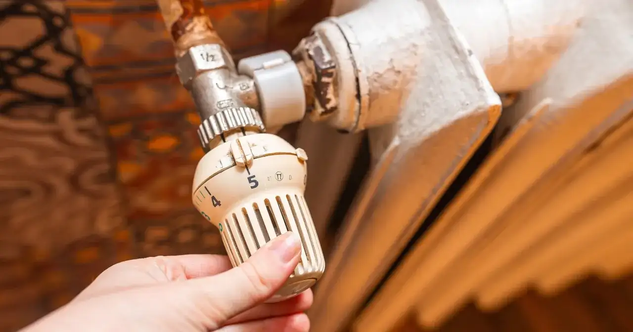 Kto odpowiada za kaloryfery w bloku? Ważne informacje dla mieszkańców