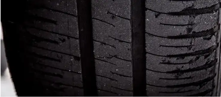 Jak wybierać opony zimowe, aby uniknąć niebezpieczeństwa na drodze