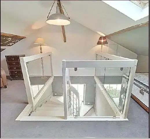 Jak wyciąć otwór w stropie na schody bez ryzyka uszkodzeń