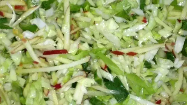 Surówka z kiszonej kapusty do czego pasuje - najlepsze połączenia smakowe