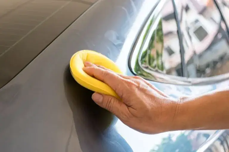 Ile trwa woskowanie auta? Poznaj czas i czynniki wpływające na usługę