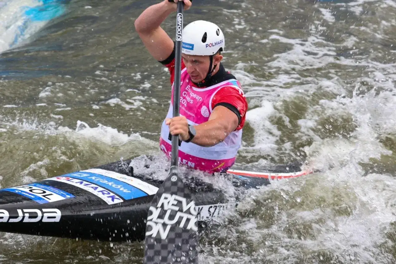 Kajakarstwo górskie: zawody, tory, jak zacząć w Polsce?