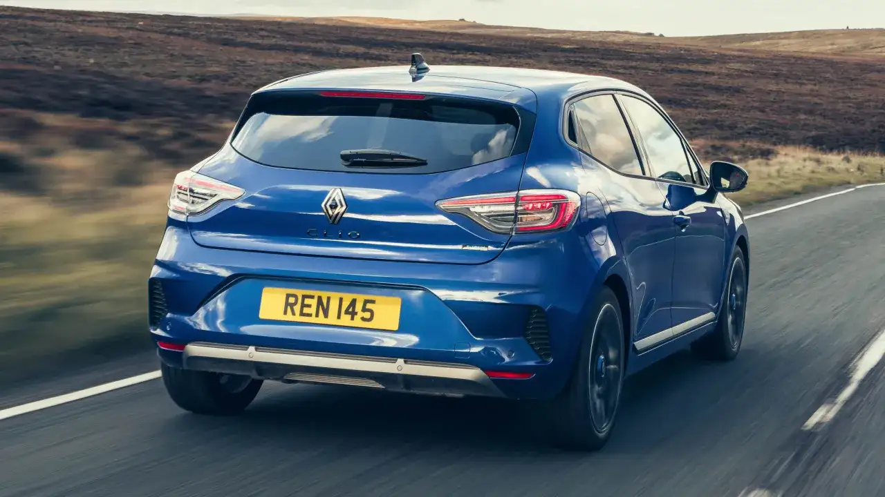 Pojemność baku Renault Clio – jak różnią się modele?