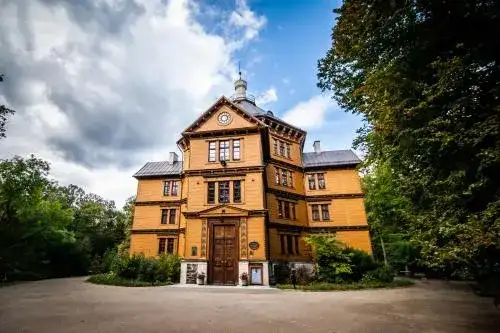 Pałac myśliwski w Antoninie - historia, architektura i atrakcje turystyczne