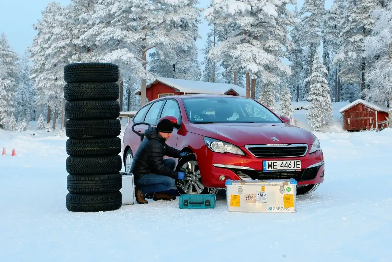 Ile mm ma nowa opona zimowa? Sprawdź, czy 8 mm to wystarczająco!