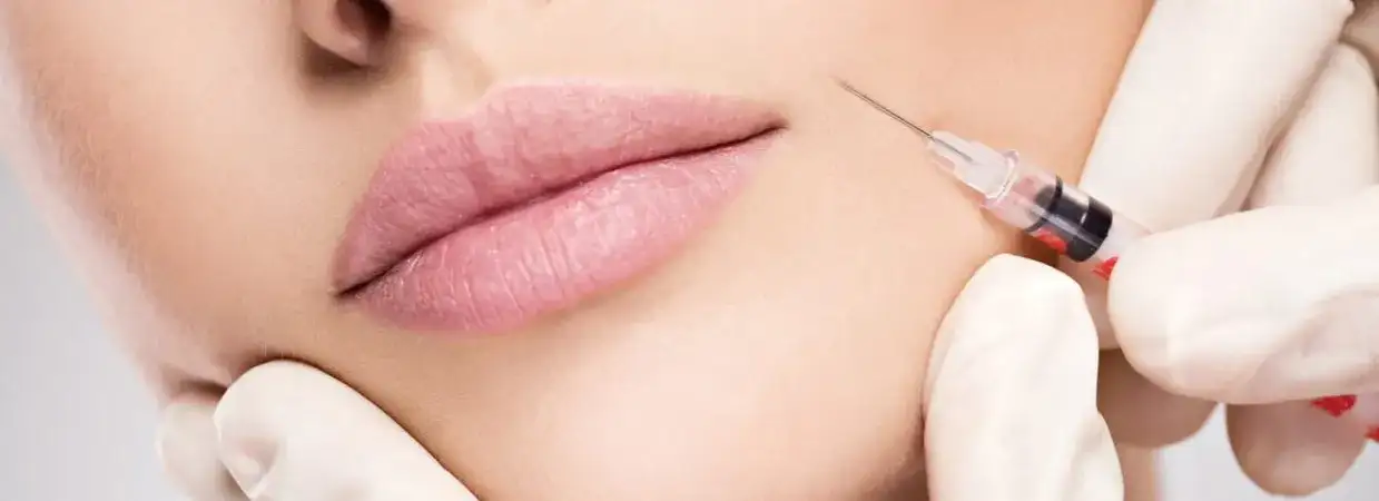 Jak długo układa się kwas hialuronowy? Poznaj pełny czas efektu