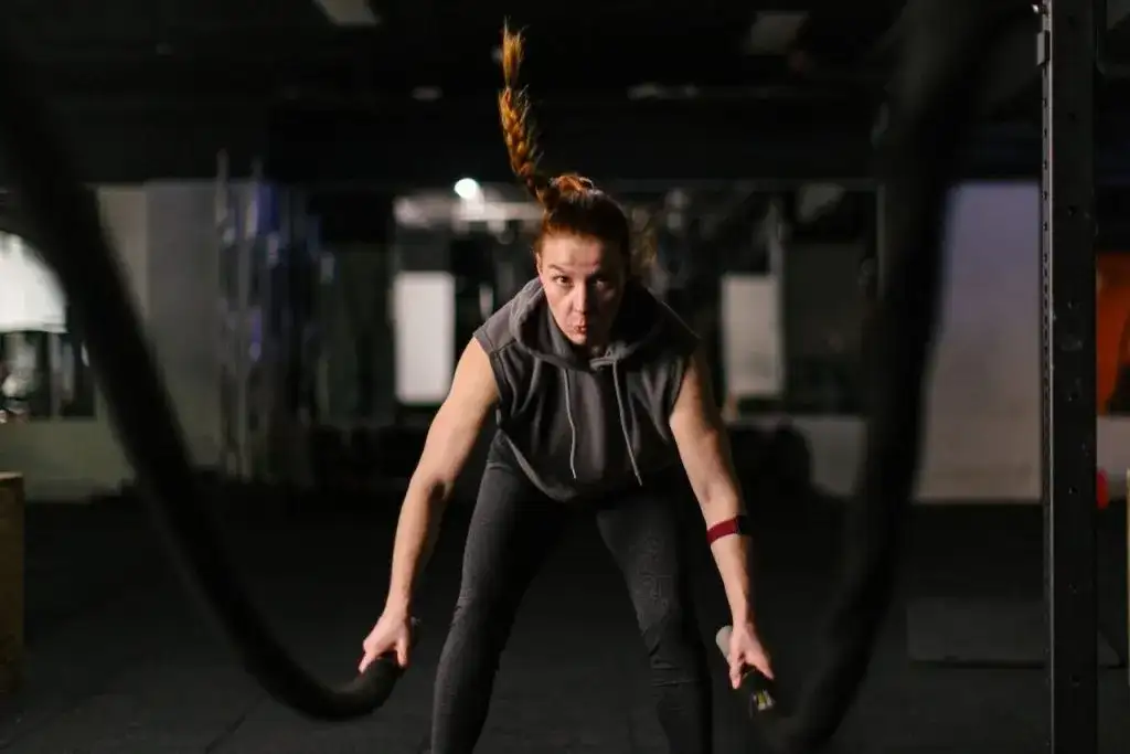 Skuteczny trening na spalanie tłuszczu: jak osiągnąć szybkie efekty