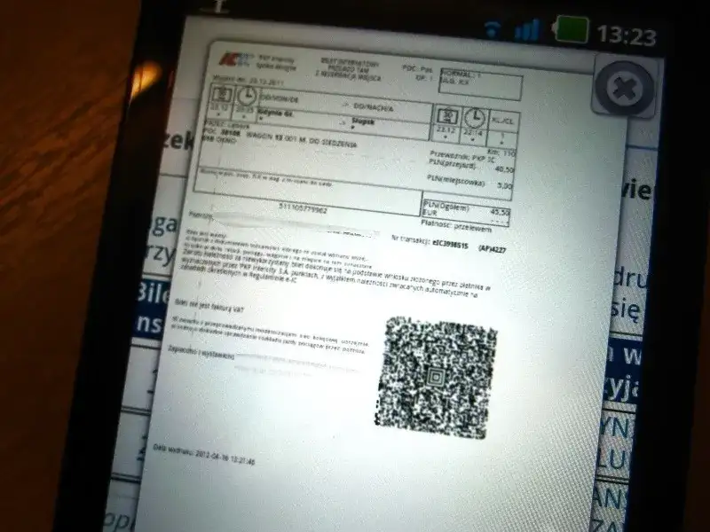 Bilet PKP na telefonie: Czy musisz go drukować? Uniknij kar!