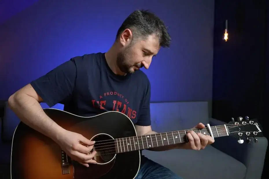 10 najlepszych kursów nauki gitary w 2023 roku