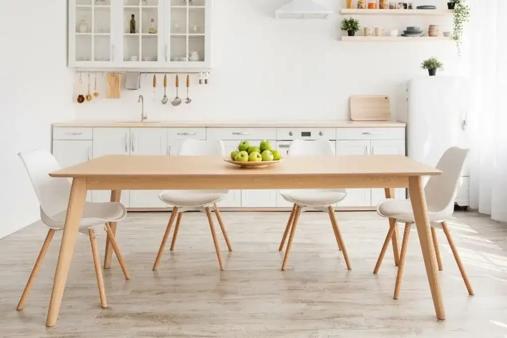 Jaki stół do białej kuchni – idealne style i materiały dla Twojego wnętrza