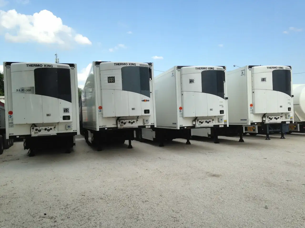 Ile kosztuje wynajem naczepy? Sprawdź ceny i oszczędź na wynajmie