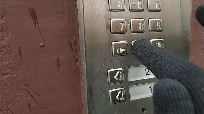 Domofon Aco - Otwieranie kodem instalatora