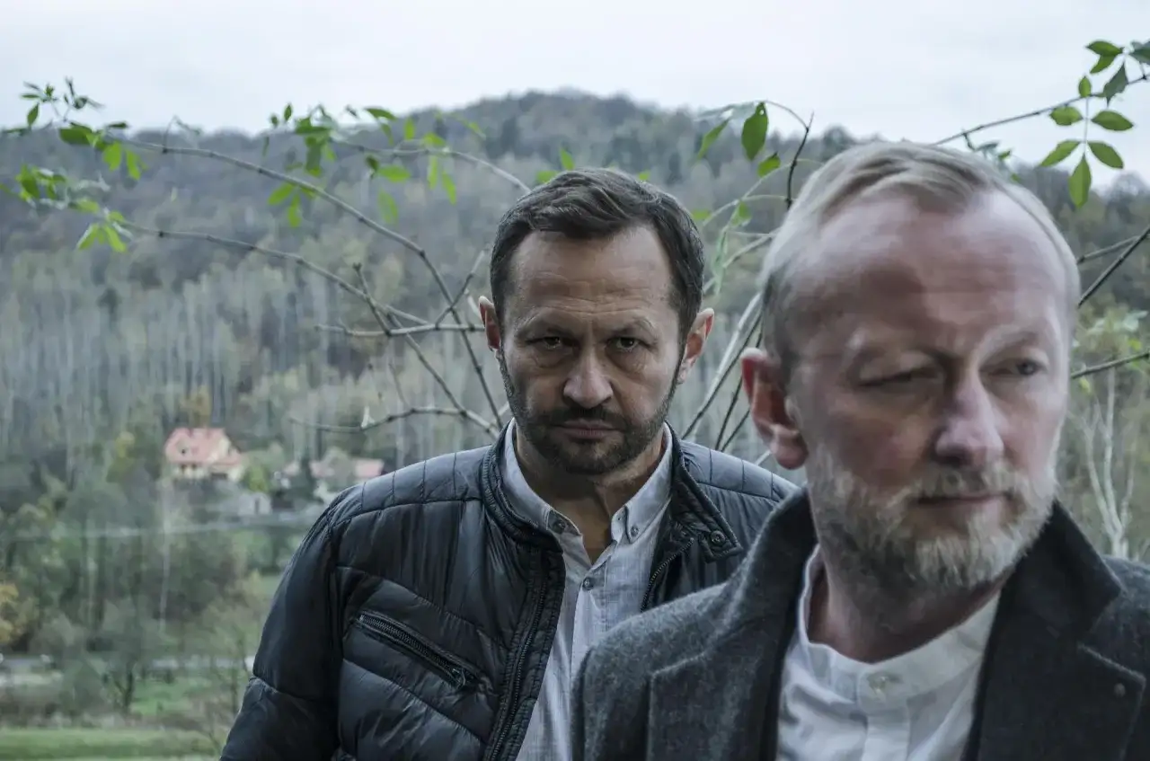 Ile odcinków ma serial Znaki? Poznaj pełną liczbę i szczegóły