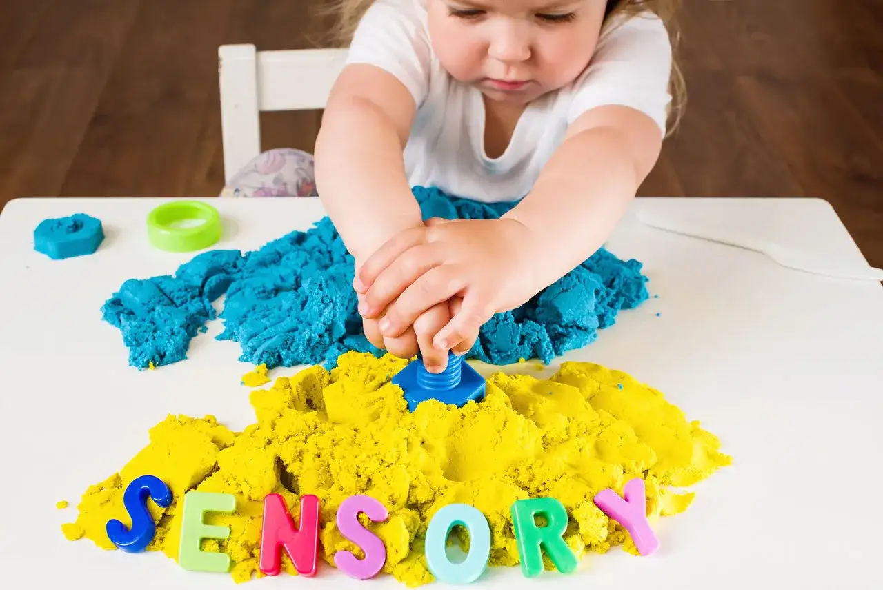 Integracja sensoryczna w autyzmie: jak pomóc dzieciom z zaburzeniami