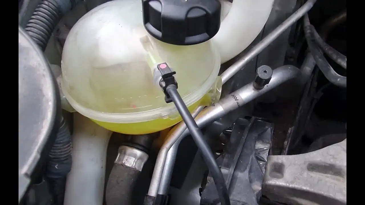 Ile płynu do chłodnicy Citroen C3? Sprawdź, aby uniknąć problemów