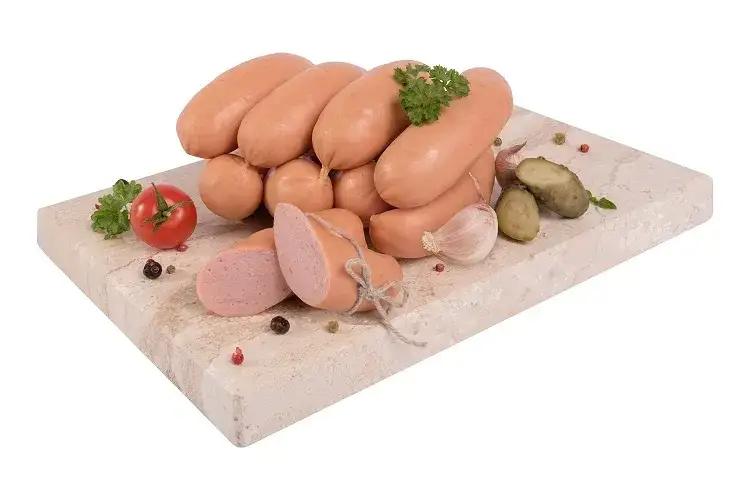 Ile kcal ma parówka? Sprawdź kaloryczność różnych rodzajów