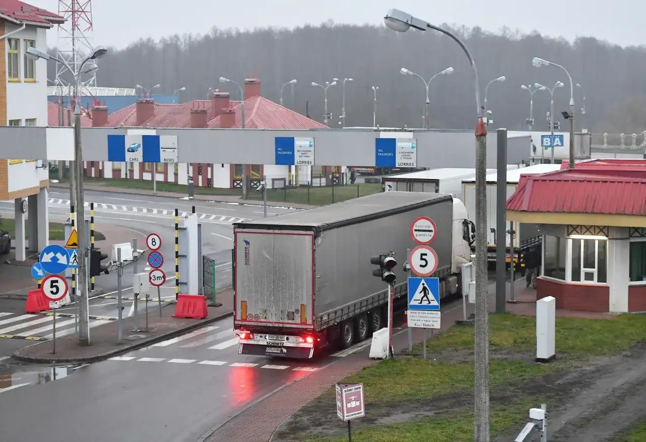 Przejście graniczne Kuźnica: brak planów otwarcia i fałszywe informacje