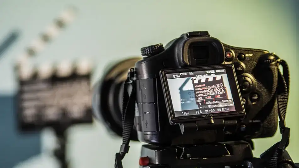 Lustrzanka do filmowania: Ranking, porady i modele dla każdego budżetu