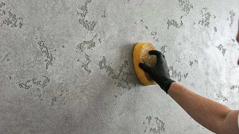 Jak położyć beton dekoracyjny? Perfekcyjny efekt bez błędów!