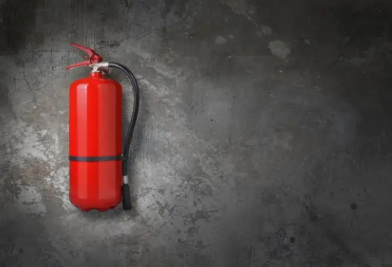 Konserwacja gaśnic co ile? Dowiedz się, jak uniknąć kar i zagrożeń