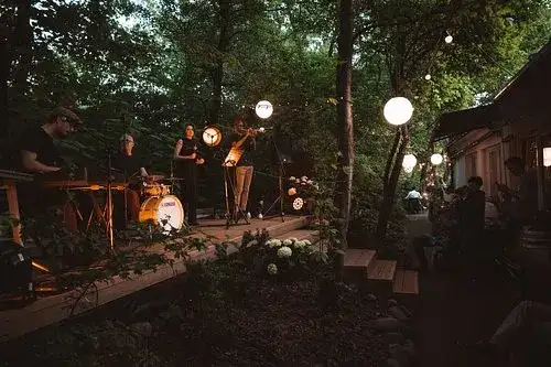 Lokalna atrakcja stolicy: wyjątkowe miejsce na wydarzenia i relaks