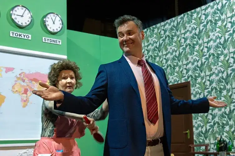 Przemysław Kania aktor: jego niezwykła kariera i osiągnięcia w teatrze