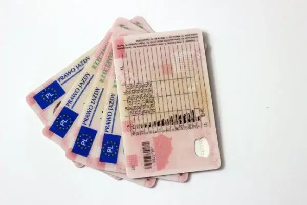 Jak dostać prawo jazdy bez zbędnych komplikacji i kosztów
