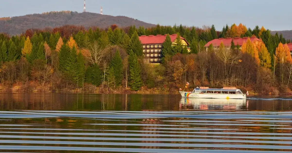 Zielone wzgórza nad Soliną - tajemnica wykonawcy, która Was zaskoczy!