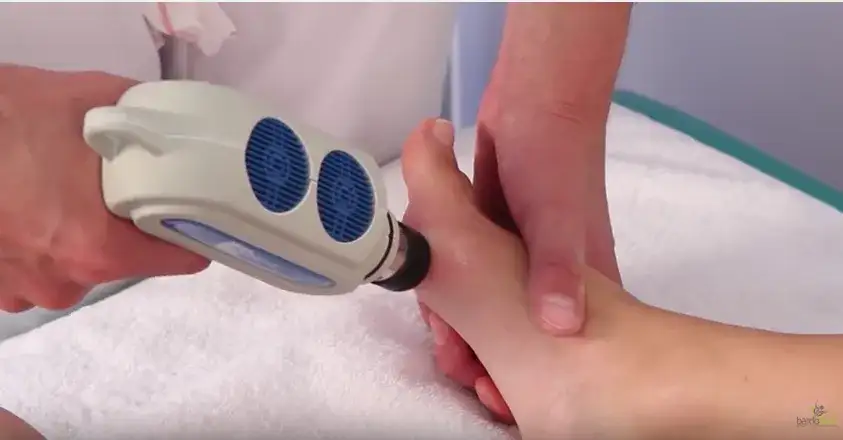 Haluksy: Ukryj je stylowo i bez bólu! Porady eksperta.