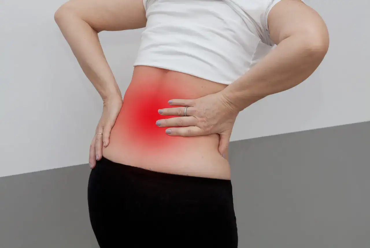 Do jakiego lekarza z bólem kręgosłupa lędźwiowego? Sprawdź, jak uzyskać pomoc