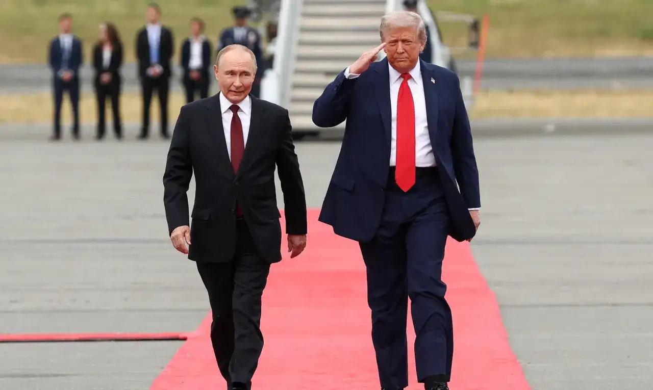 Znaczenie czerwonego krawata: Jak wpływa na postrzeganie Twojej osoby