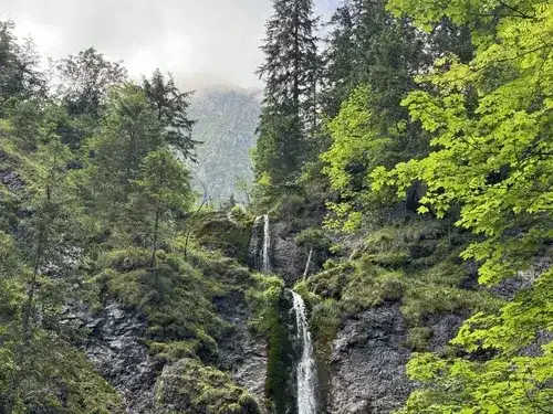 Najlepsze szlaki z dzieckiem w Zakopanem - bezpieczne trasy na rodzinne wędrówki