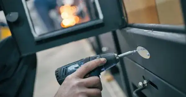 Jak podłączyć piec na pellet - uniknij najczęstszych błędów w instalacji