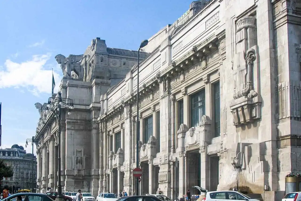 Czy w Mediolanie jest bezpiecznie? Fakty i zagrożenia dla turystów