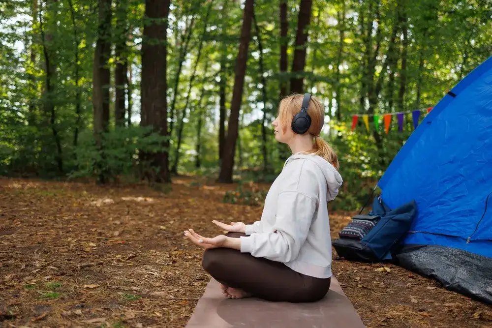 Jak rozpocząć medytację: proste kroki, które ułatwią Ci start