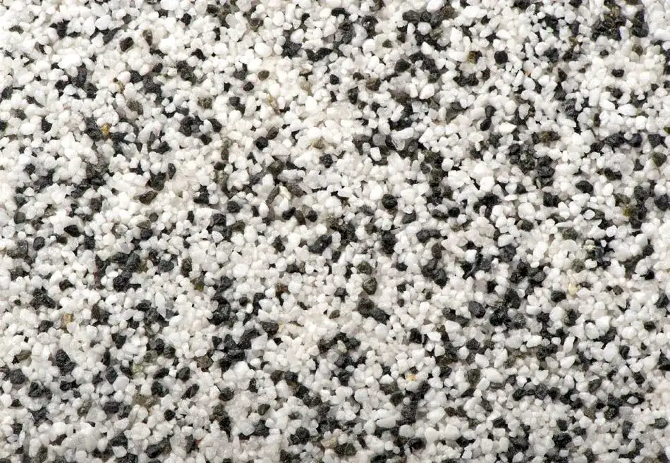 Jak prawidłowo położyć tynk mozaikowy na cokół i uniknąć błędów – poradnik krok po kroku