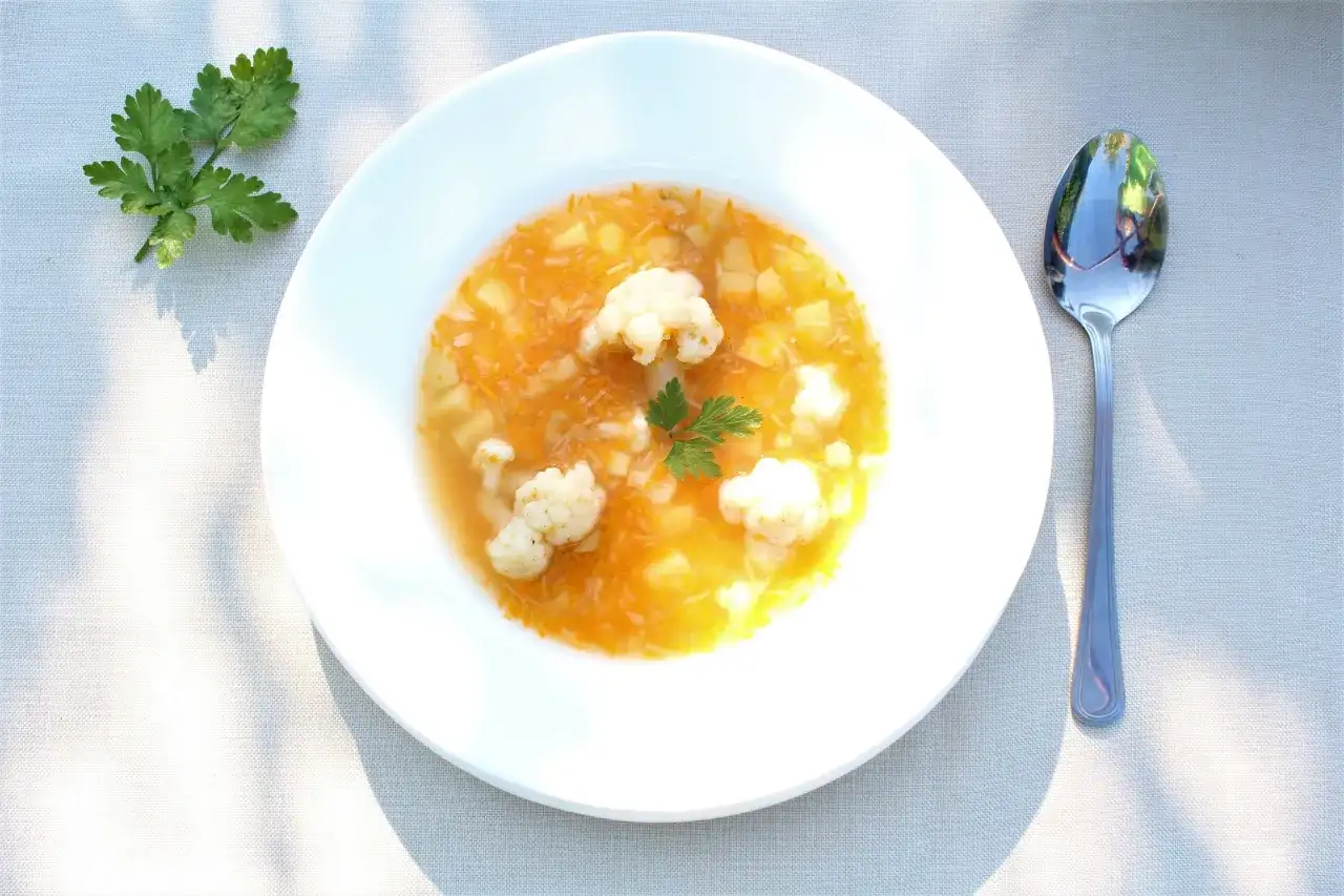 Jak się robi zupę kalafiorową – łatwy przepis na smaczną zupę