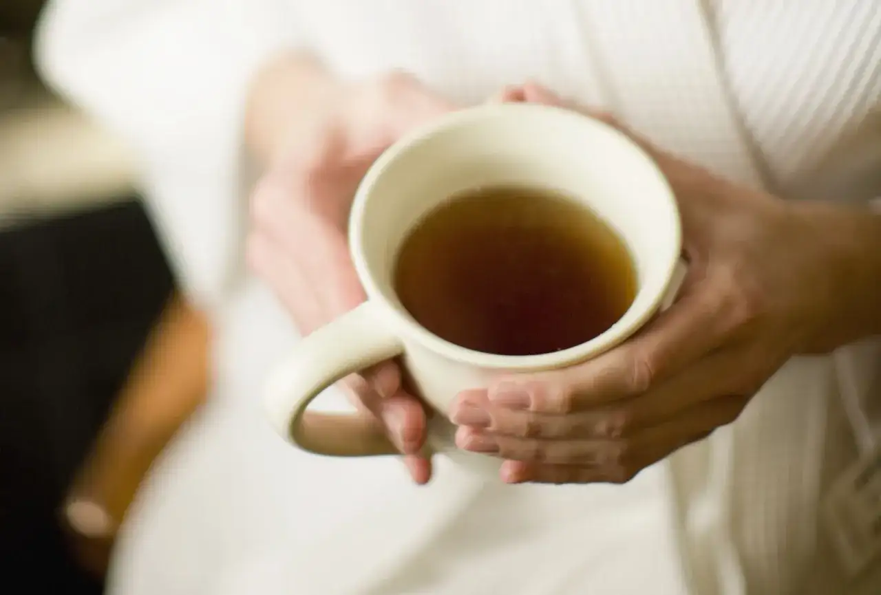 Biegunka? Te herbaty szybko postawią Cię na nogi! Poradnik.